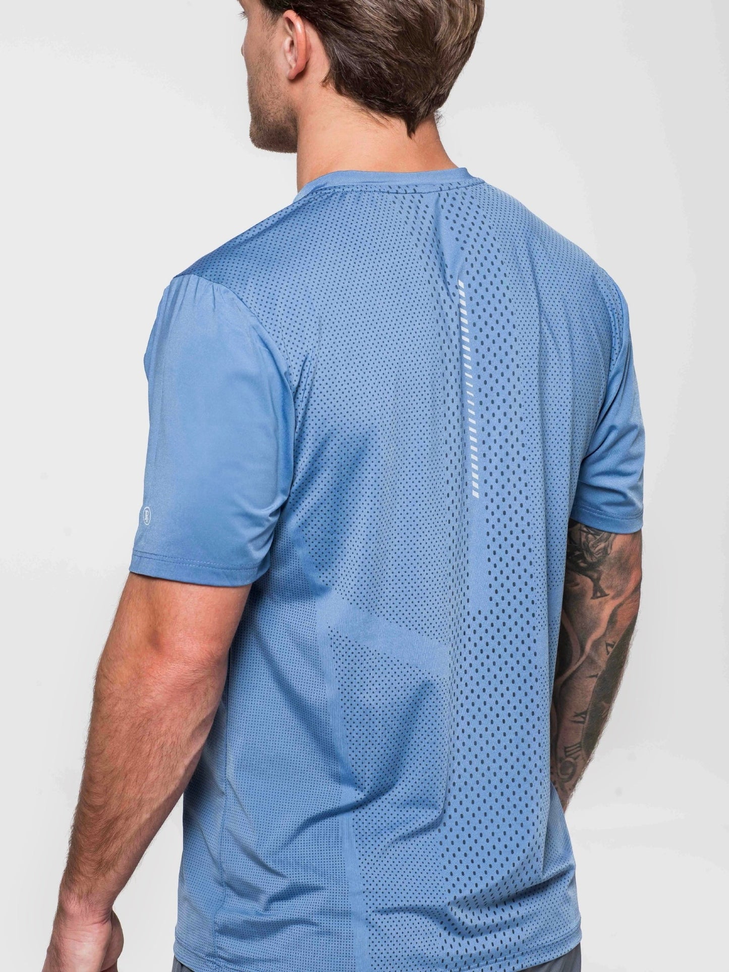 RAÍZ Essential Tee