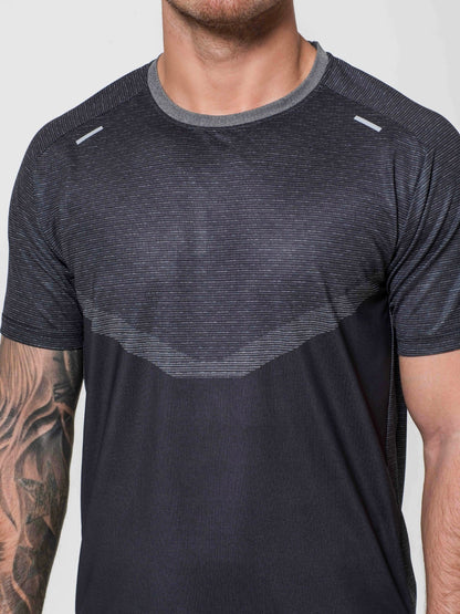 RAÍZ Performance Tee